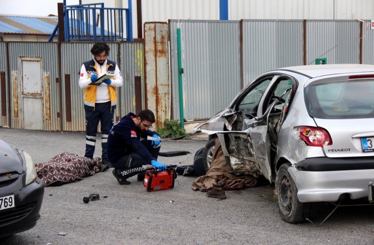Abla ve kardeşin öldüğü kaza güvenlik kamerasında