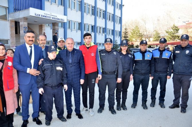 Down sendromlu Ebubekir’in Polis oldu