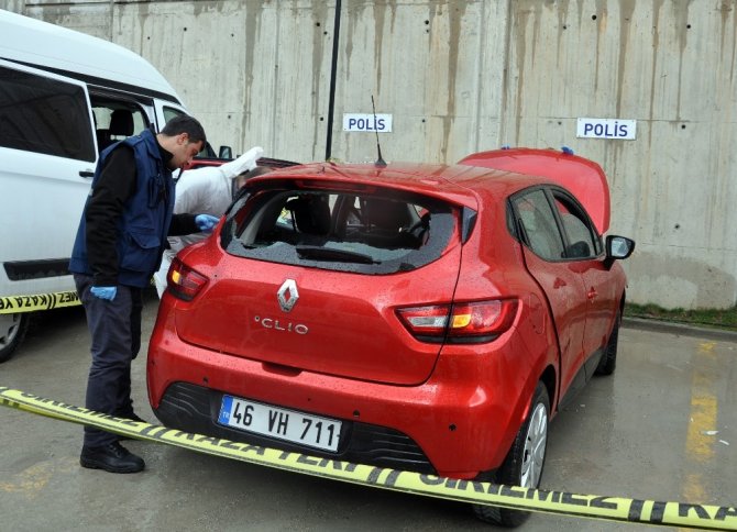 Elbistan'da eski eşi ile kocasına kurşun yağdırdı