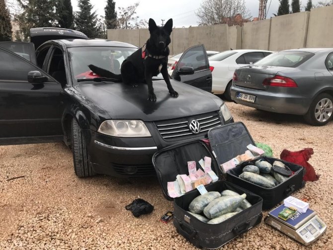 Kahramanmaraş polisi uyuşturucu tacirlerine fırsat vermiyor