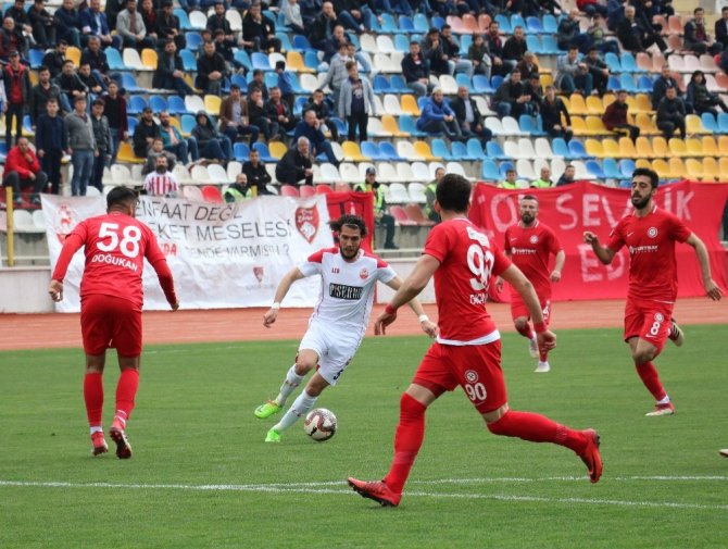 Kahramanmaraşspor Zonguldak Kömürspor'u 3-0 mağlup etti