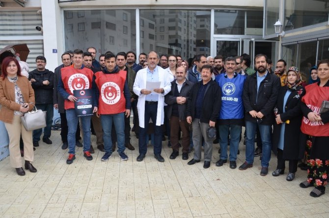 Kahramanmaraş'ta iş bırakan hekimler sağlıkta şiddeti kınadı