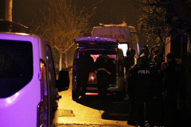 10 yaşındaki kızının gözleri önünde öldürdü