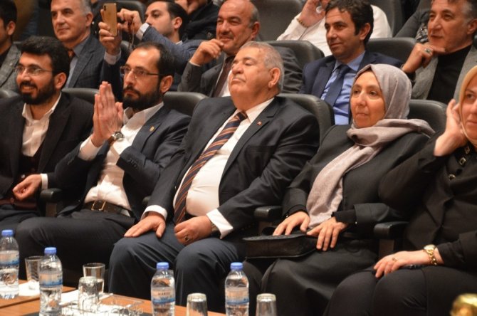 Kahramanmaraş’ta liseler arası ses yarışması yapıldı