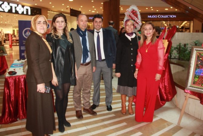 Madalyalı şehirde kağıt rölyef sergisi açıldı