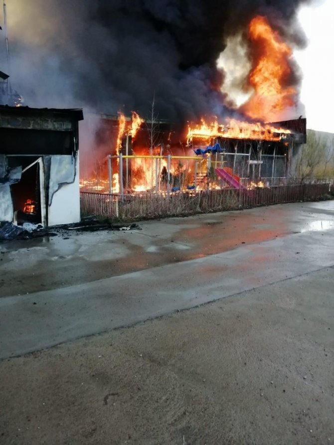 Yanan restoranın hasar bilançosu dudak uçuklattı