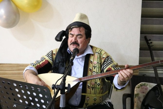 Kahramanmaraş'ta girişimci kadın kebapçıdan türkü gecesi