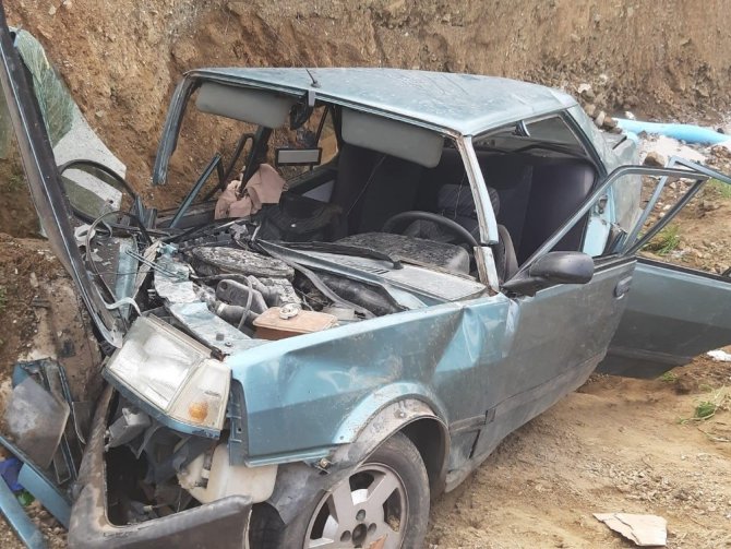 Kahramanmaraş'ta bu otomobilden yaralı kurtuldular