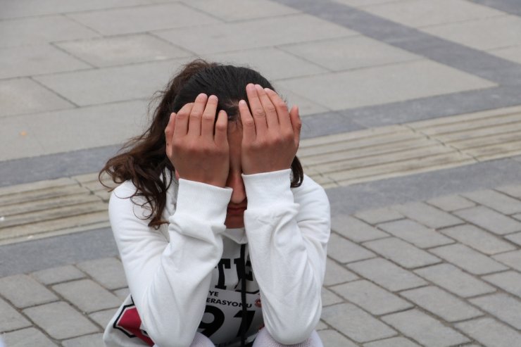 Aldığı sonuç karşısında gözyaşlarına boğuldu