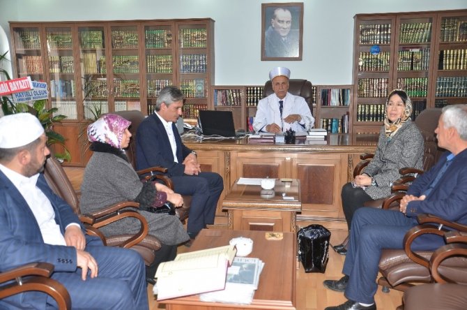 Amerikalı psikolog Elbistan'da Müslüman oldu!