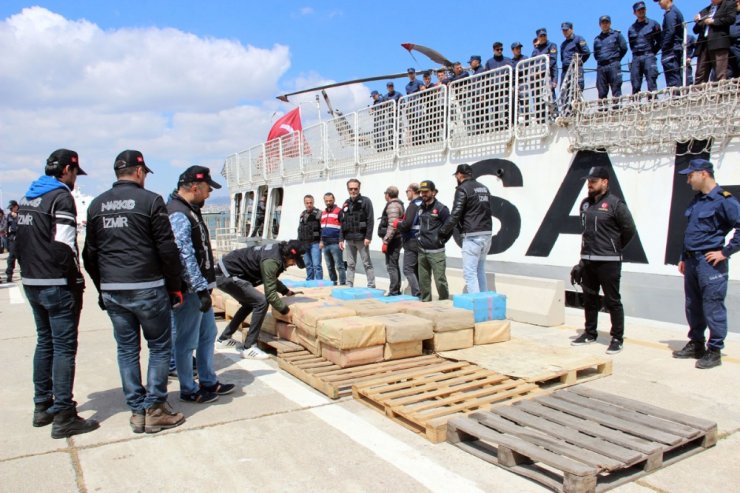 Ele geçirilen 5 ton uyuşturucu İzmir’e getirildi