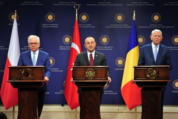 Özellikle bu bölgedeki ülkelere yardım etme konusunda kararlıyız