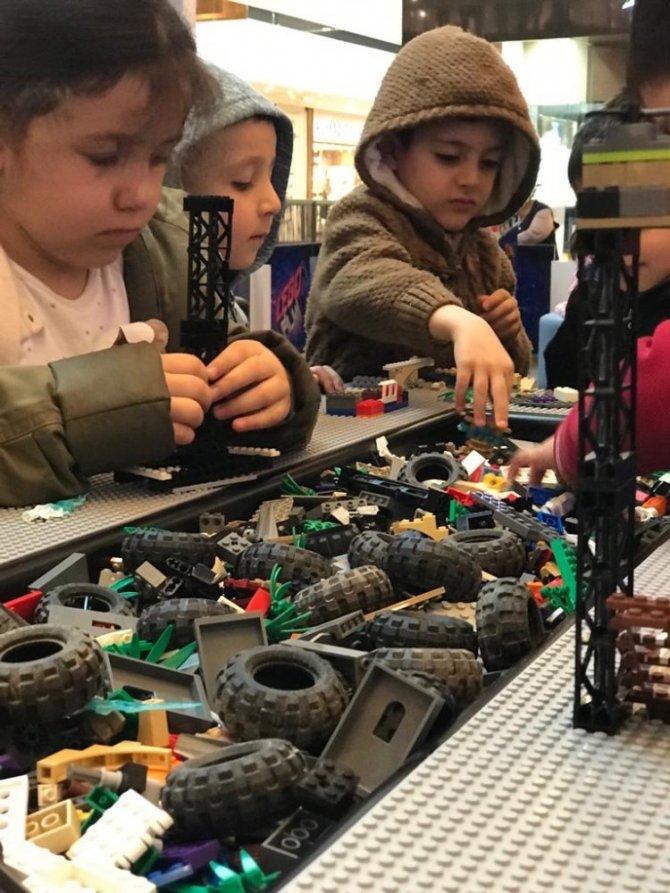 Kahramanmaraşlı çocuklar Lego'ya doydu