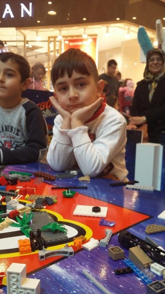 Kahramanmaraşlı çocuklar Lego'ya doydu