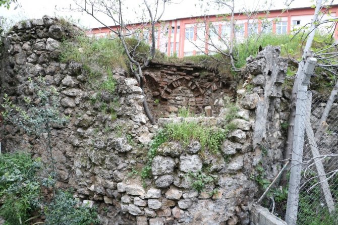Kahramanmaraş'ta 400 yıllık tarihi hamam yenilenmeyi bekliyor