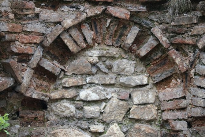 Kahramanmaraş'ta 400 yıllık tarihi hamam yenilenmeyi bekliyor