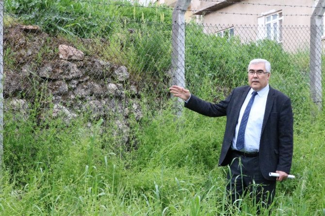 Kahramanmaraş'ta 400 yıllık tarihi hamam yenilenmeyi bekliyor