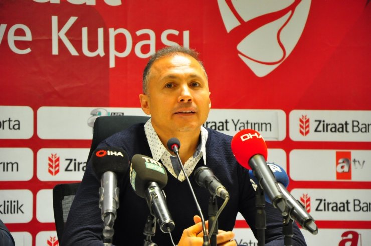 Kupada çok başka bir ruh ile oynuyoruz