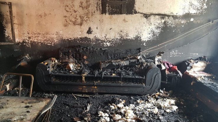 5 kişilik İşçan ailesinin evini yangın küle çevirdi