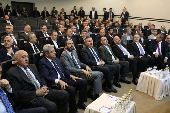 Bakan Yardımcısı Turagay: “Tekstil ve konfeksiyon bizim göz bebeğimiz”