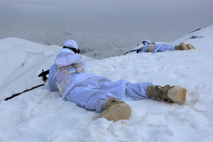 Hain saldırılara karşı eller tetikte