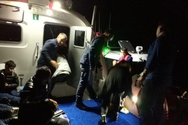 Ege Denizi’nde mülteci teknesi battı