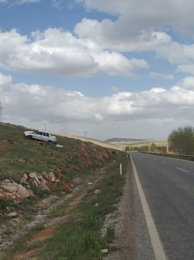 Alkollü sürücü otomobille takla attı