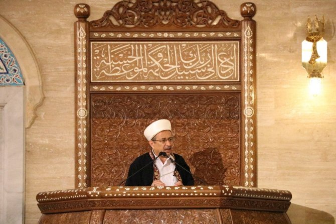 Kahramanmaraş'ta ilk teravih namazı kılındı