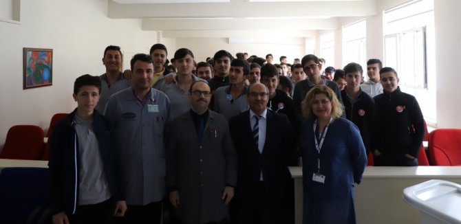 AKEDAŞ öğrencilere iş sağlığının önemini anlattı