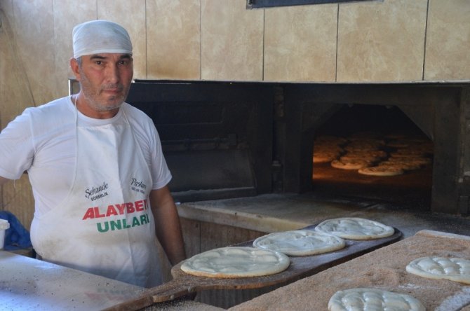 Kahramanmaraş'ta 260 derece fırının başında oruç tutuyorlar