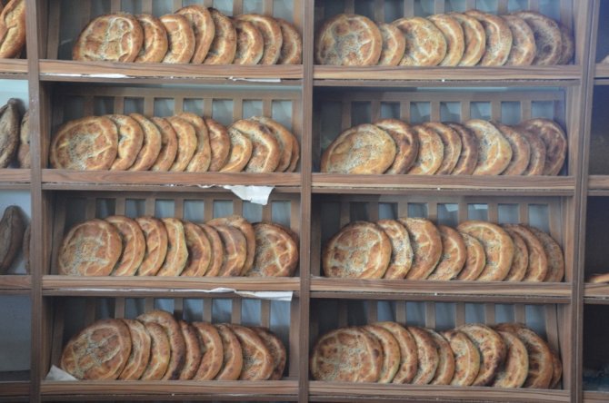 Kahramanmaraş'ta 260 derece fırının başında oruç tutuyorlar