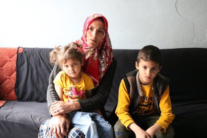 Kahramanmaraş'ta 4 çocuk annesi kadın yardım bekliyor