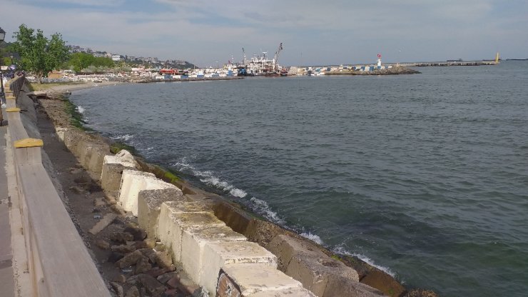 Marmara Denizi’nde şaşırtan görüntü 24 saat geçmeden normale döndü
