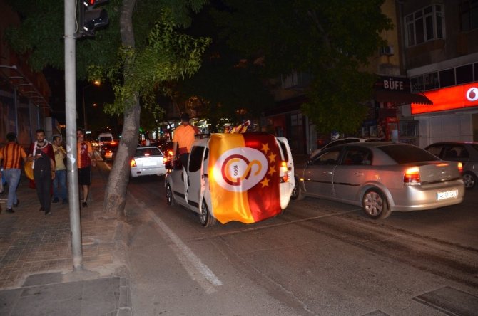 Kahramanmaraş’ta  Galatasaray'ın şampiyonluğunu kutladı