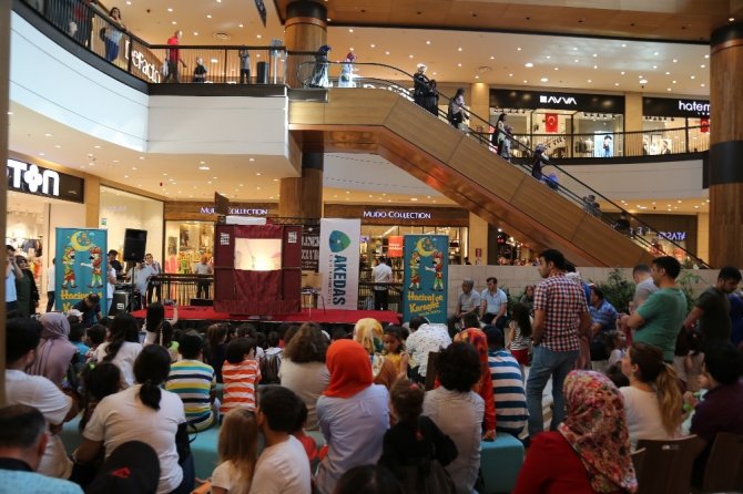 Hacivat ve Karagöz Kahramanmaraş'ta sahneleniyor