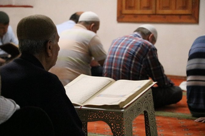 Kahramanmaraş’ta 550 yıllık mukabele geleneği yaşatılıyor