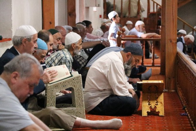 Kahramanmaraş’ta 550 yıllık mukabele geleneği yaşatılıyor