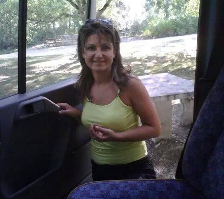 Ölen eşinin hayalini gerçekleştiriyor