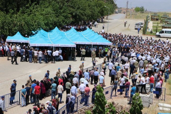 Kuzey Irak şehidi Kahramanmaraş'ta toprağa verildi