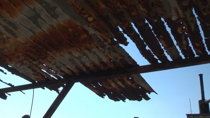 Kahramanmaraş'ta siyanürlü hava bir apartmanı hasta etti