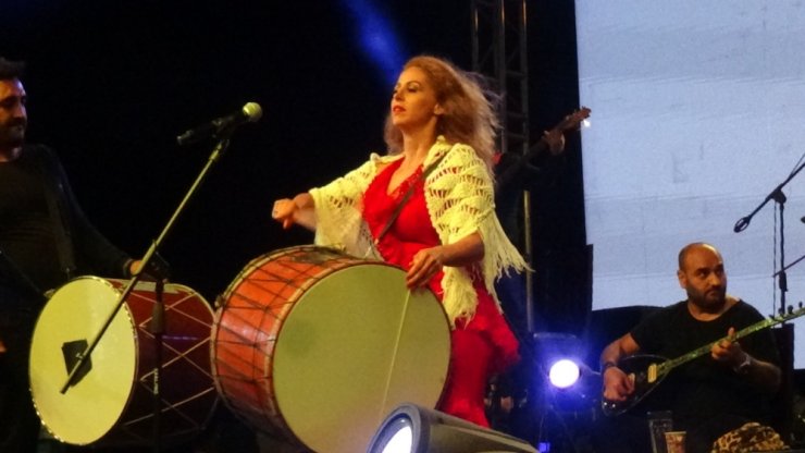 Ünlü sanatçıdan kızdıracak açıklama