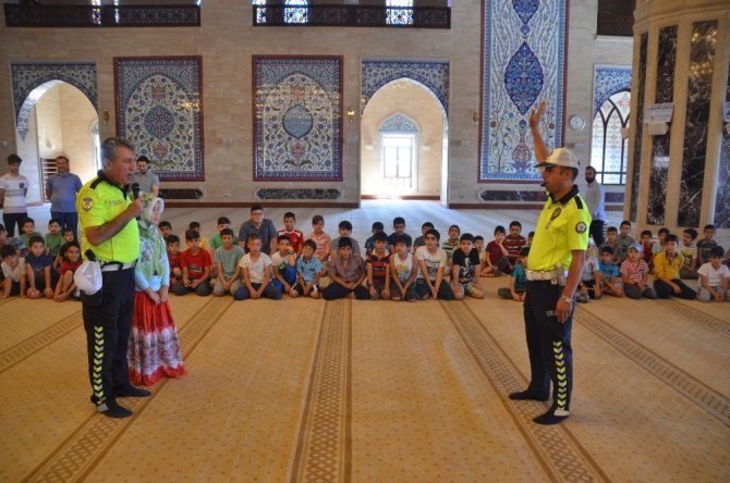 Kahramanmaraş'ta camide trafik eğitimi verildi