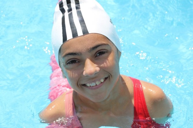 Milli yüzücü Sevilay’ın hedefi Tokyo 2020 olimpiyatları