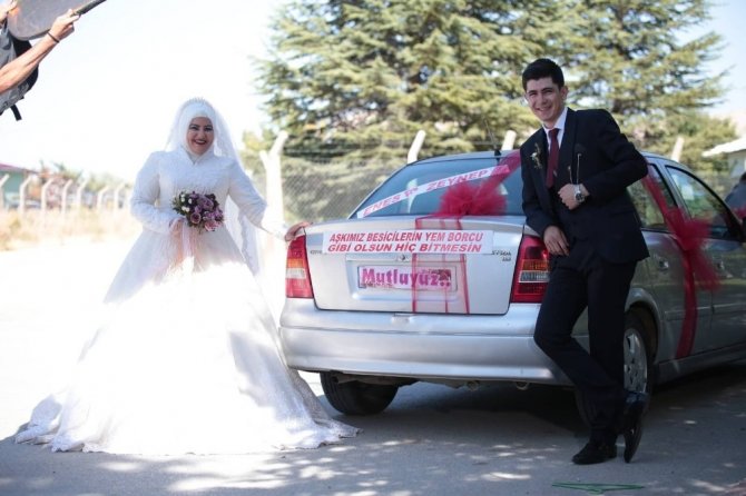Besicinin derdi, gelin arabası yazısı oldu
