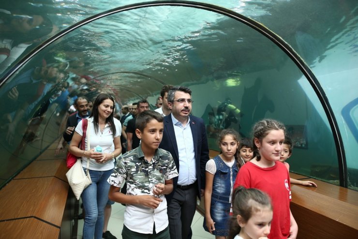 15 Temmuz fotoğrafları su altında sergilendi