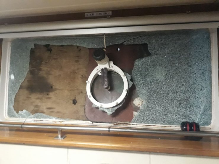 Korsanların hedef aldığı Türk gemisinden ilk fotoğraflar