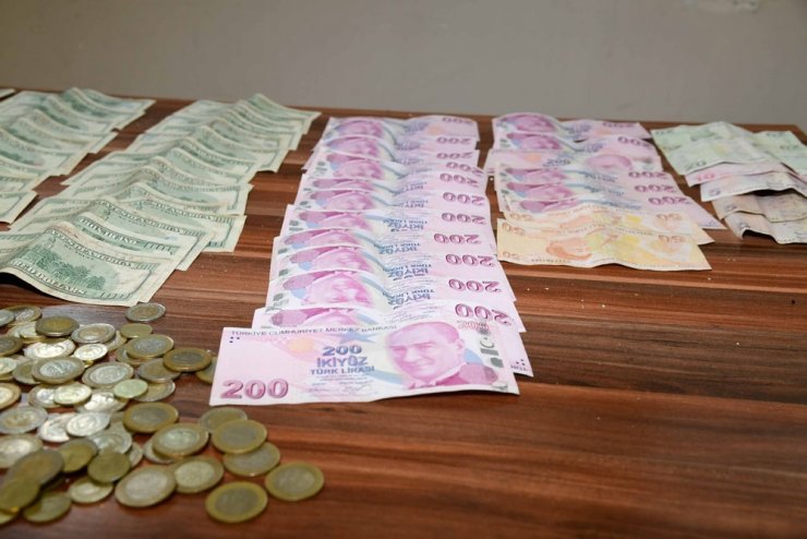 Dilencinin üzerinden servet çıktı