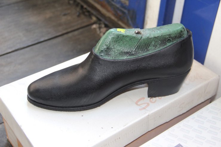 Ünlülerin giydiği yumurta topuk ayakkabı hala revaçta