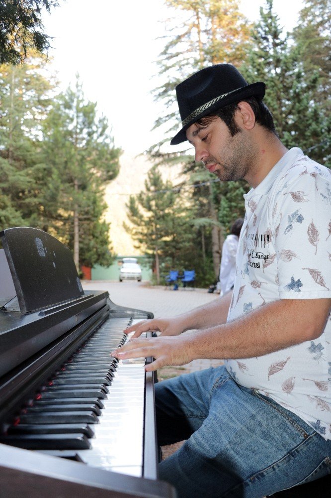 Başkonuş Yaylasında müzikal etkinlik düzenledi