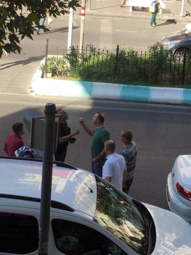 Kahramanmaraş’ta yaya ile sürücü birbirine girdi